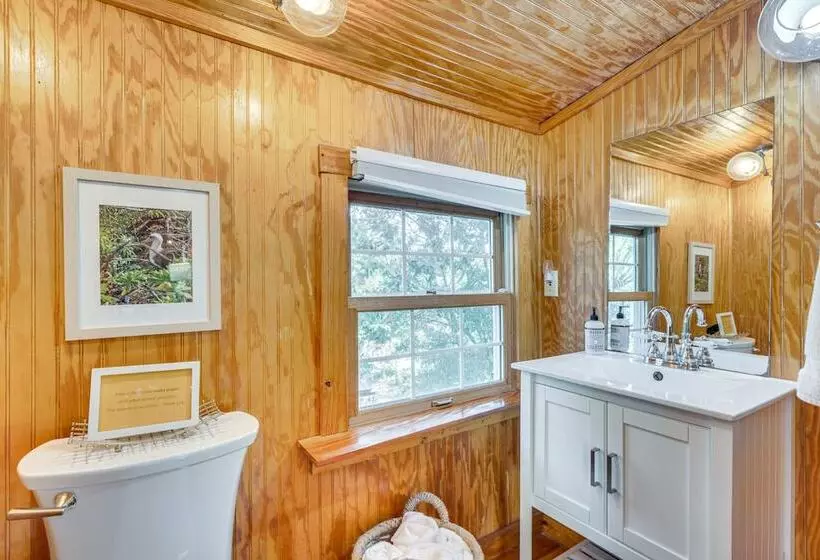 The Bird House Lush Bungalow, Steps From Ocean!