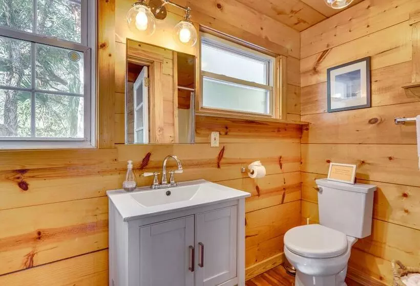 The Bird House Lush Bungalow, Steps From Ocean!