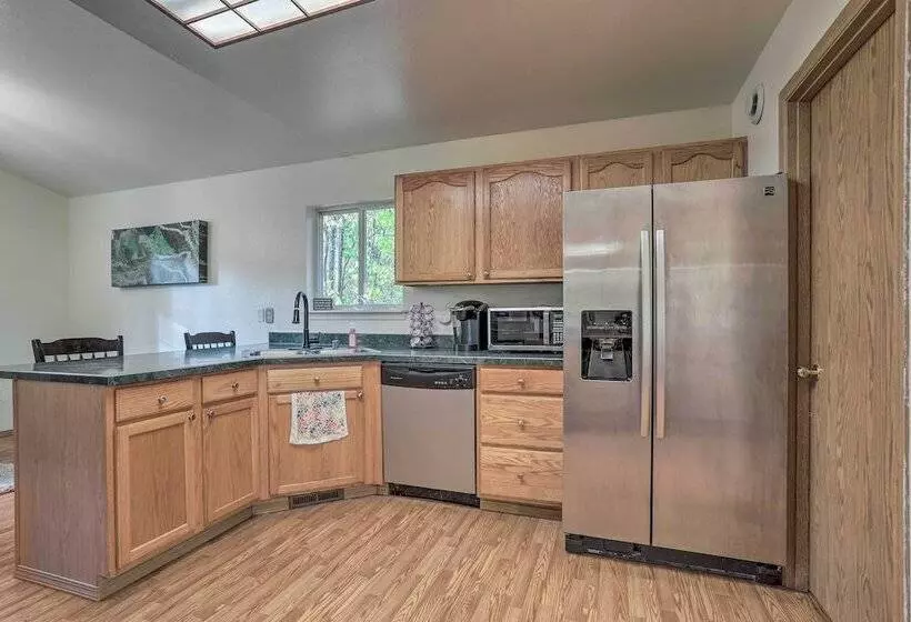 The Eagles Nest:  3 Mi To Downtown Wasilla!