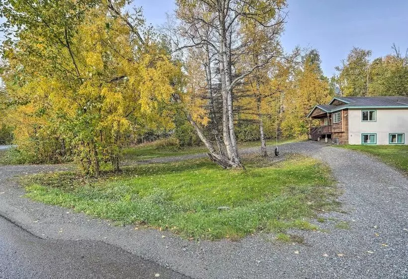 The Eagles Nest:  3 Mi To Downtown Wasilla!