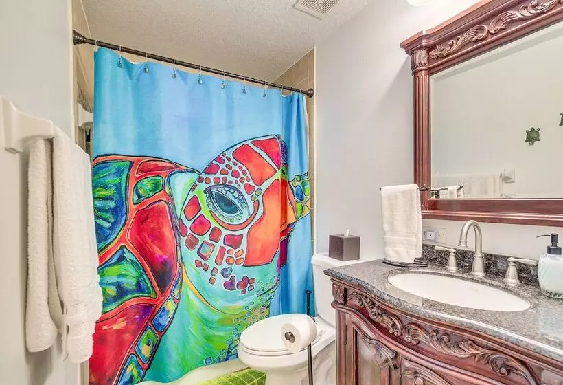 Tropical Canalfront Escape With Decks & Dock!