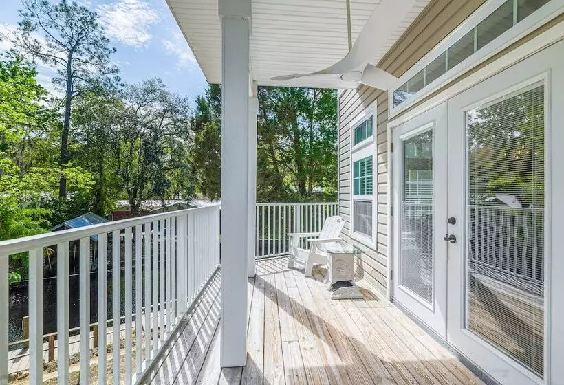 Tropical Canalfront Escape With Decks & Dock!