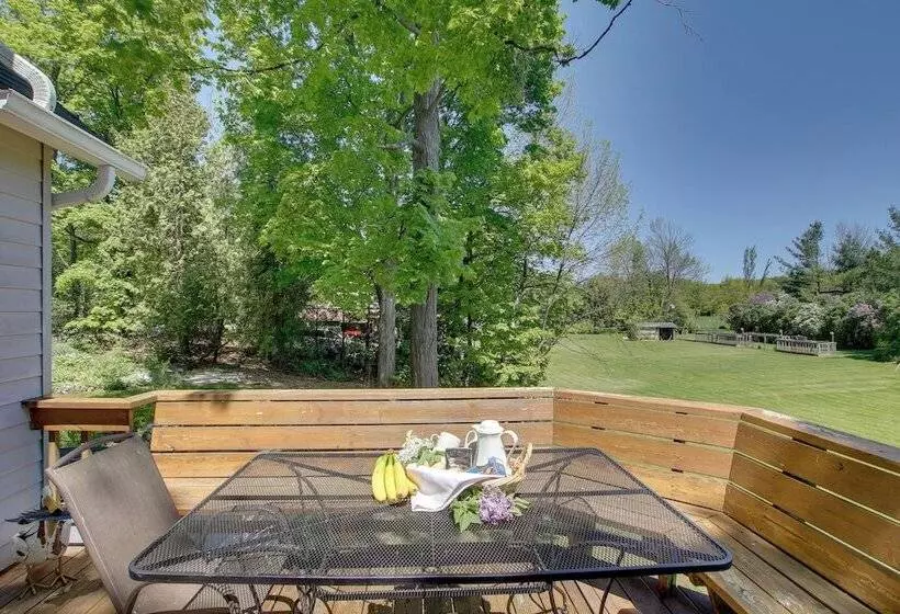 Updated Home W/ Deck: 2 Mi To Sister Bay Beach!