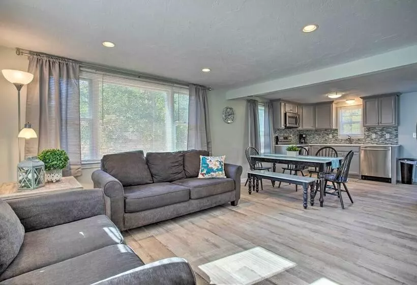 Updated Plymouth Home < 2 Miles To Waterfront!