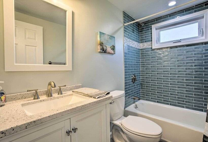 Updated Plymouth Home < 2 Miles To Waterfront!