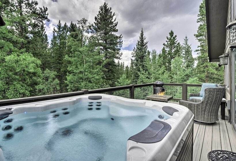 Upscale Home W/ Hot Tub: 3 Mi To Breck Ski Resort!