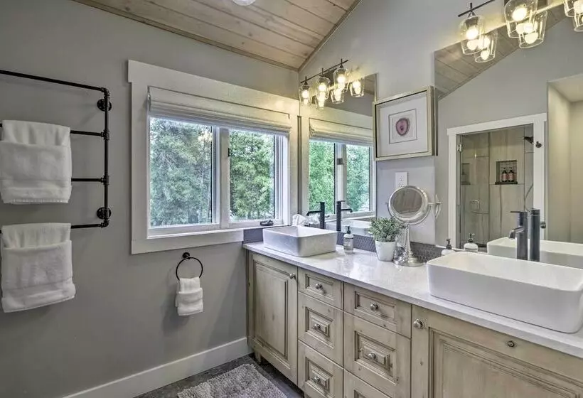 Upscale Home W/ Hot Tub: 3 Mi To Breck Ski Resort!