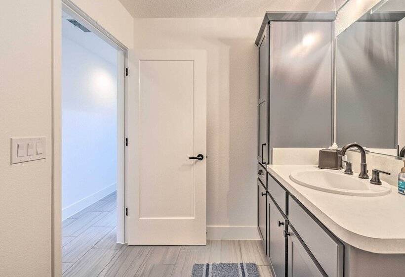 Near Golf: Home W/ Grill & Pool Access In Wildwood