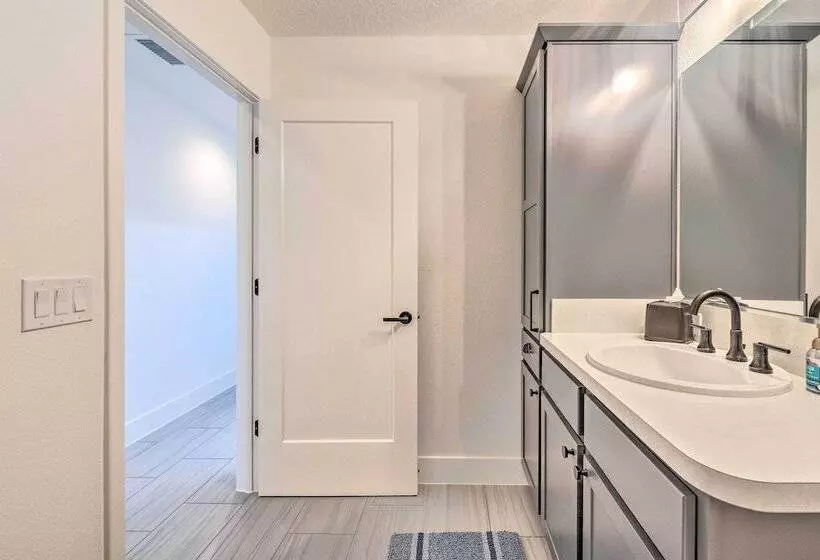Near Golf: Home W/ Grill & Pool Access In Wildwood