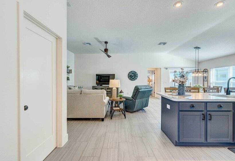 Near Golf: Home W/ Grill & Pool Access In Wildwood