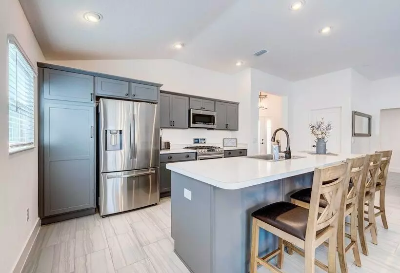 Near Golf: Home W/ Grill & Pool Access In Wildwood