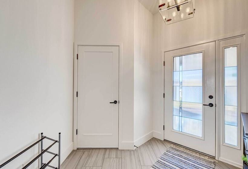 Near Golf: Home W/ Grill & Pool Access In Wildwood