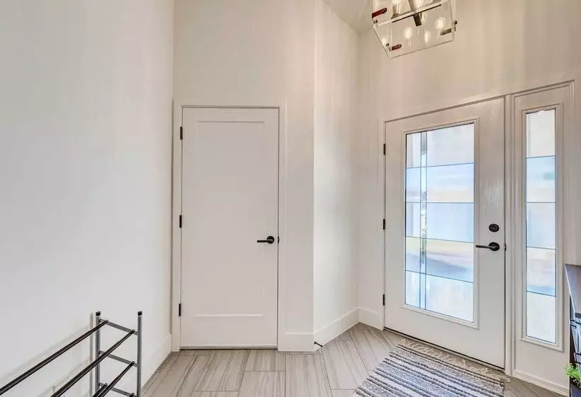 Near Golf: Home W/ Grill & Pool Access In Wildwood