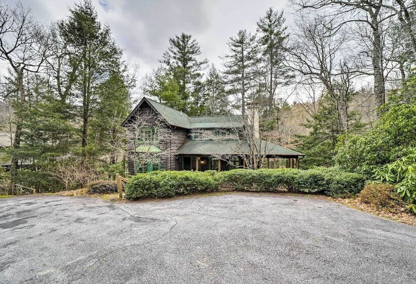 Beautiful Trillium Home Next To Waterfall!