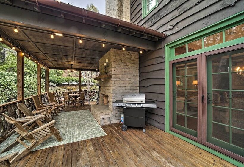 Beautiful Trillium Home Next To Waterfall!