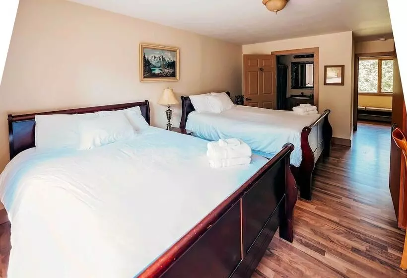 Big House Lodge    Cle Elum Retreat On 8 Acres!