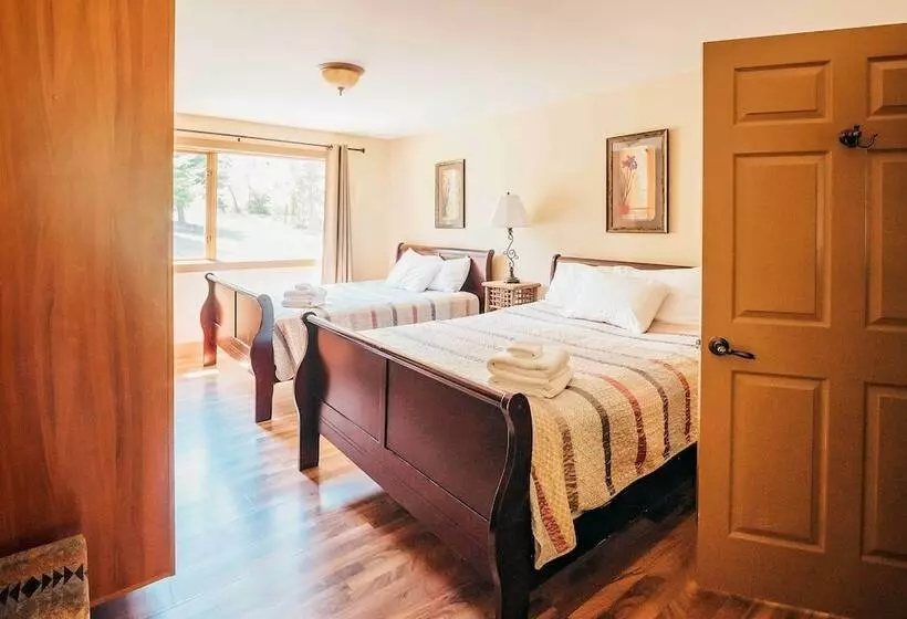 Big House Lodge    Cle Elum Retreat On 8 Acres!