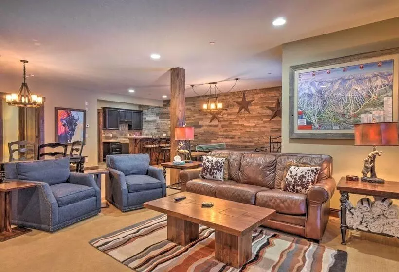 Blue River Home W/ Hot Tub, 6 Mi To Skiing!