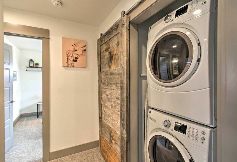 Bozeman Gem W/ Private Patio ~ 1 Mi To Hot Springs