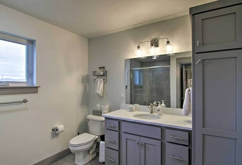 Bozeman Gem W/ Private Patio ~ 1 Mi To Hot Springs