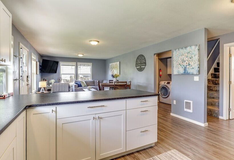 Charming Mcminnville Home   Walk To Wineries!