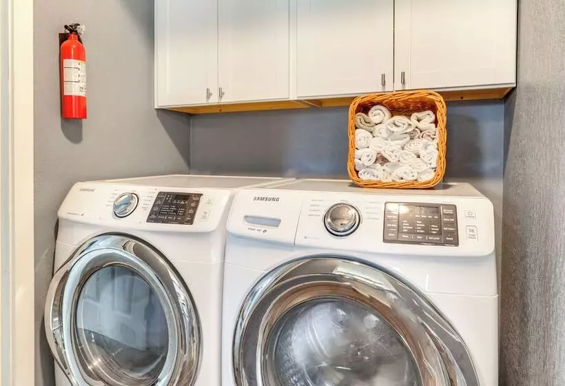 Charming Mcminnville Home   Walk To Wineries!