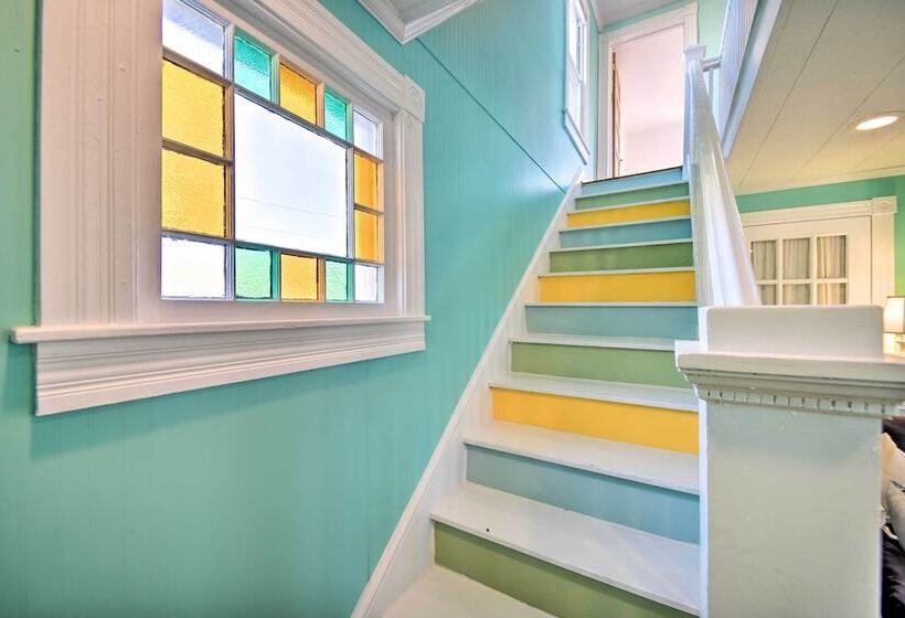 Chincoteague House W/ Enclosed Porch + Deck