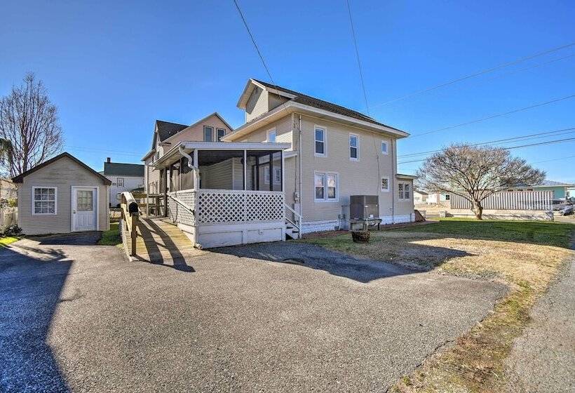 Chincoteague House W/ Enclosed Porch + Deck