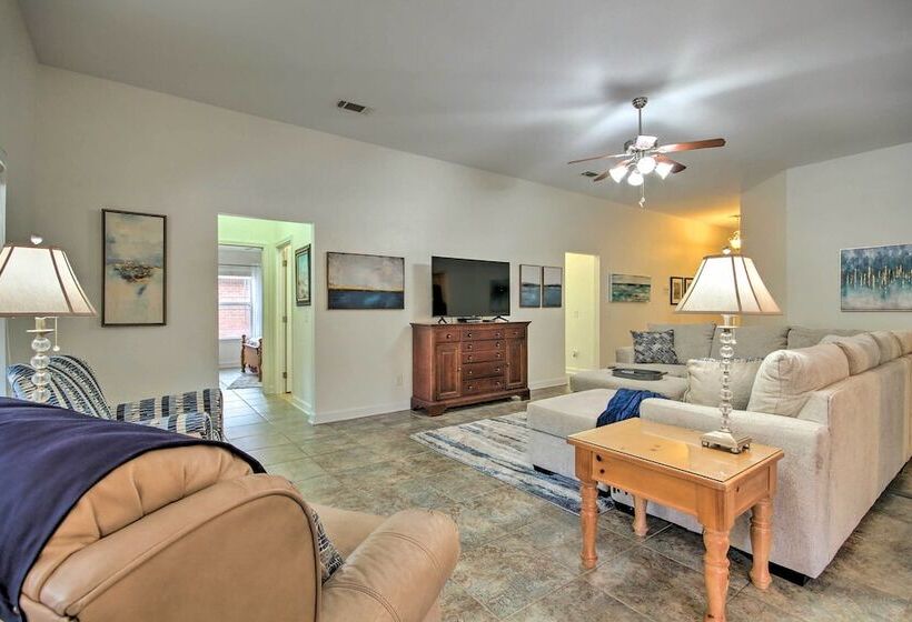 Comfortable Pensacola Home W/ Private Pool!