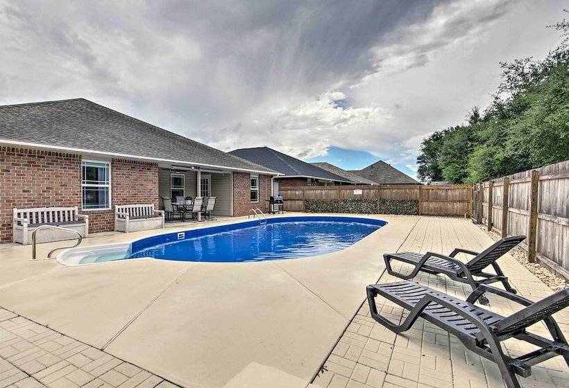 Comfortable Pensacola Home W/ Private Pool!
