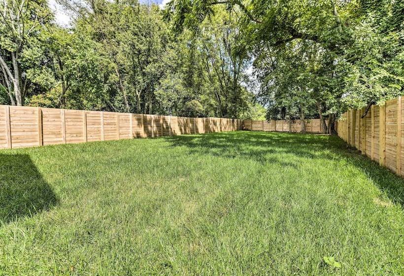 Modern Raleigh Home W/ Patio ~ 2 Mi To Downtown!