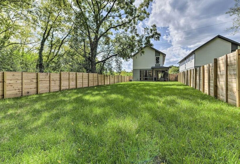 Modern Raleigh Home W/ Patio ~ 2 Mi To Downtown!