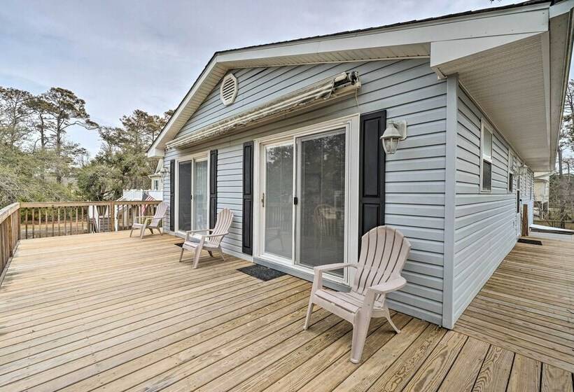 Cozy Oak Island House < 1 Mi To Beaches!