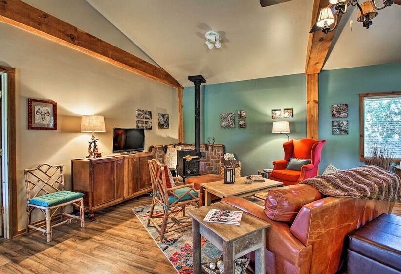 Dog Friendly Ranch Cottage W/ Yard ~ 13 Mi To Bend