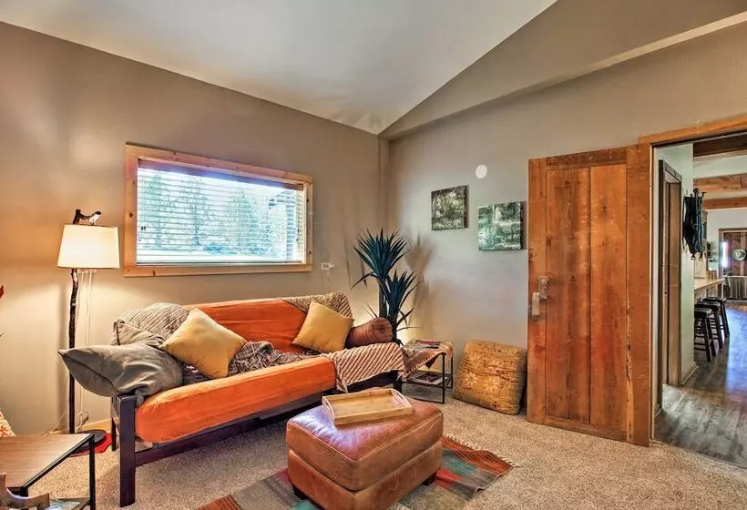 Dog Friendly Ranch Cottage W/ Yard ~ 13 Mi To Bend