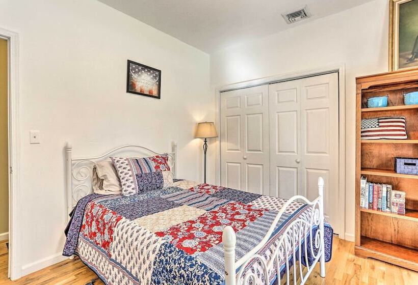 Pet Friendly Grand Pine Bush Retreat On 2 Acres!