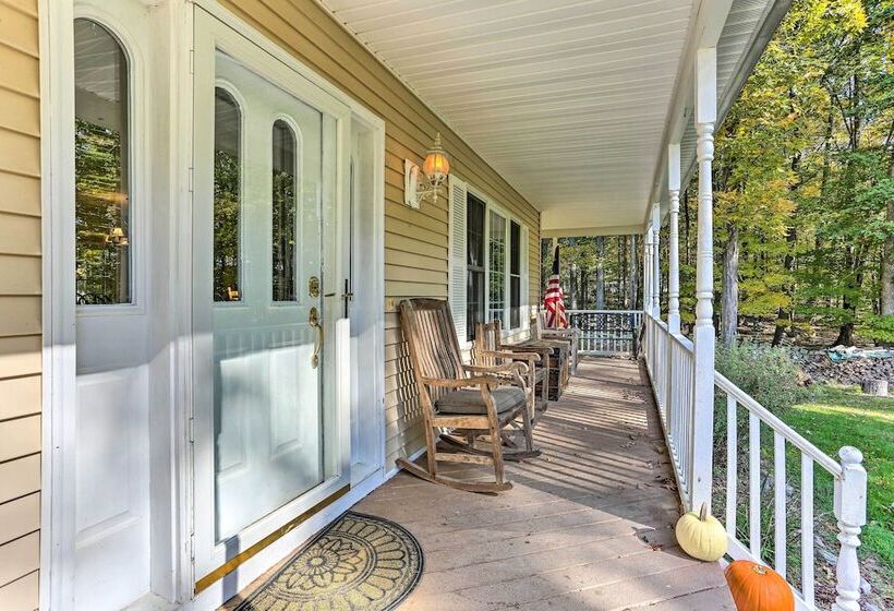 Pet Friendly Grand Pine Bush Retreat On 2 Acres!