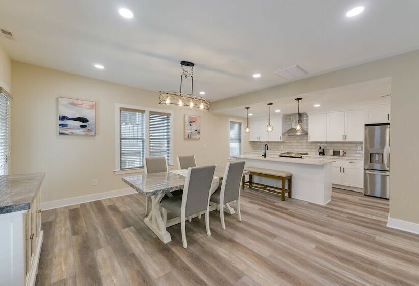 Home W/ Partial Ocean View: Walk To Ventnor Beach!