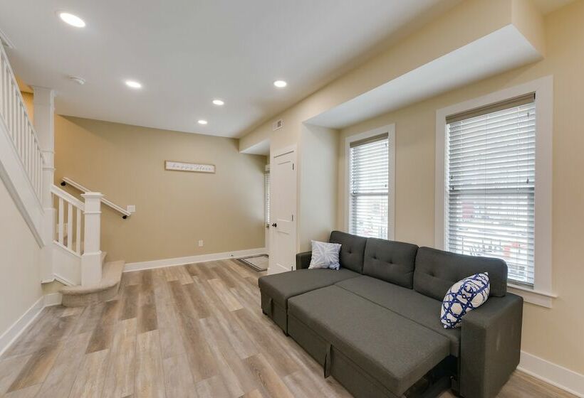 Home W/ Partial Ocean View: Walk To Ventnor Beach!