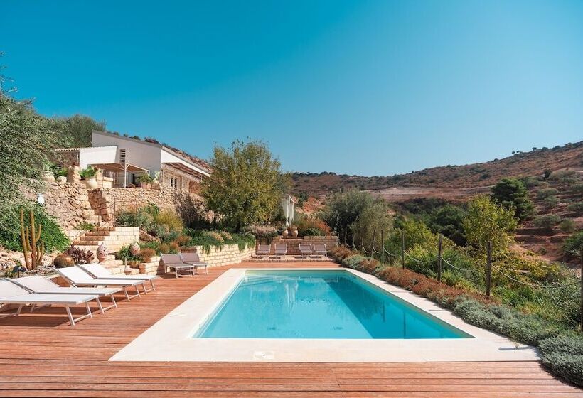 فندق ريفى Azalo Country House