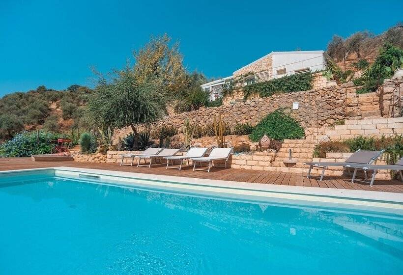 فندق ريفى Azalo Country House