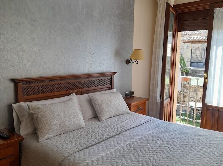 호텔 Rural Lagunas De Urbion