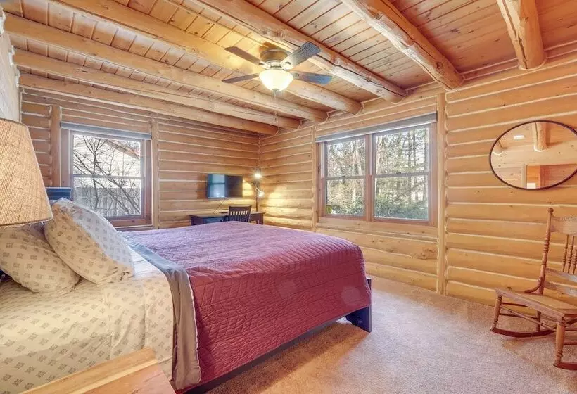 Interlochen Cabin W/ Fireplace   Near State Park!