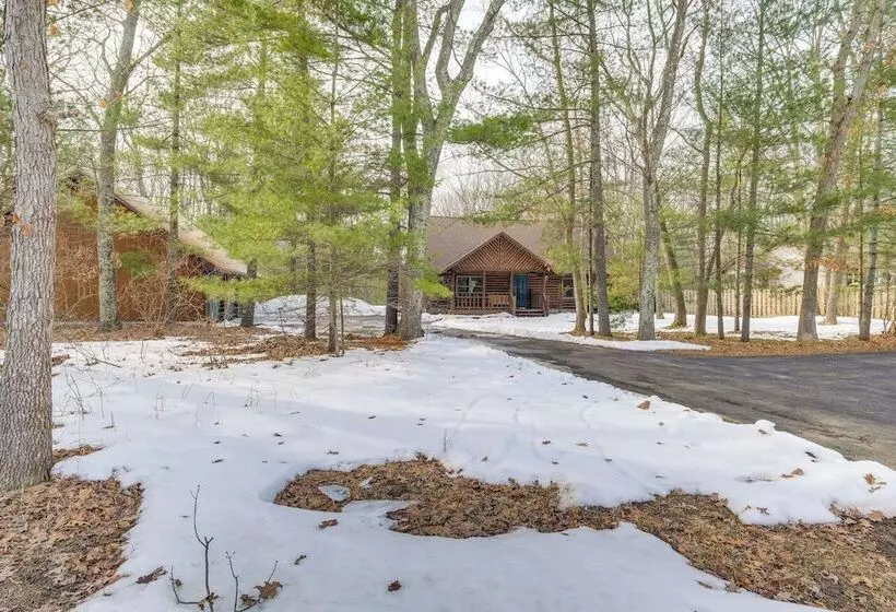 Interlochen Cabin W/ Fireplace   Near State Park!