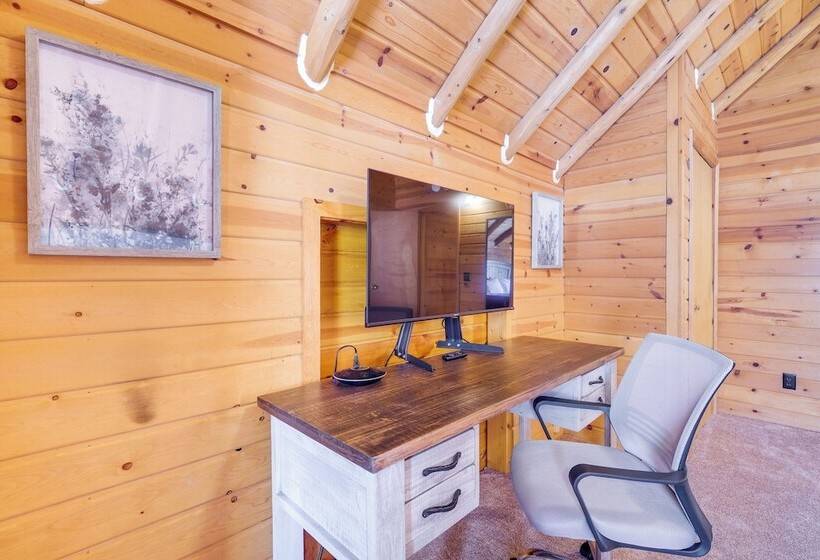Interlochen Cabin W/ Fireplace   Near State Park!