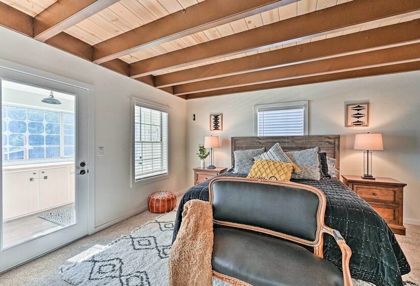 Inviting Julian Home W/ Scenic View & Hot Tub