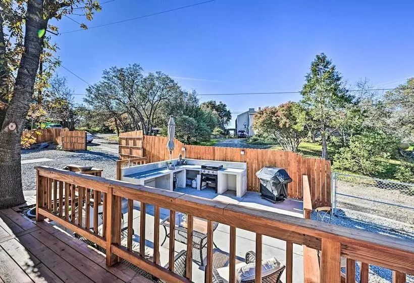 Inviting Julian Home W/ Scenic View & Hot Tub