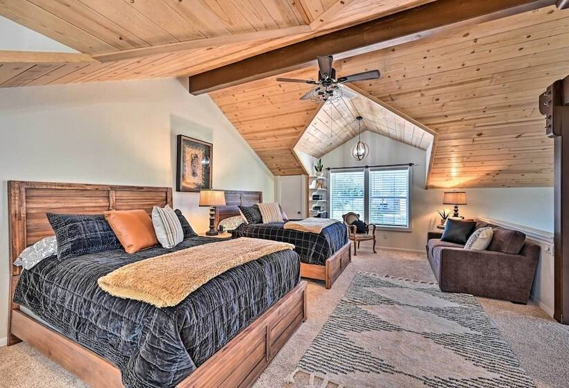 Inviting Julian Home W/ Scenic View & Hot Tub