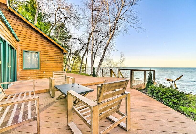 Lakefront Applegate Retreat W/ Private Beach!