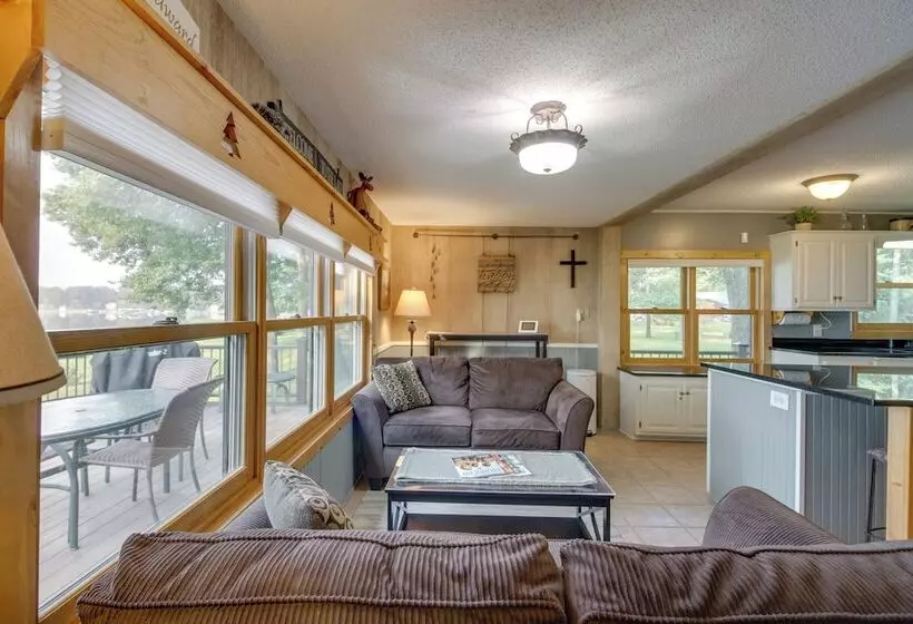 Large Home On Lake Edward W/ Deck & Fire Pit!